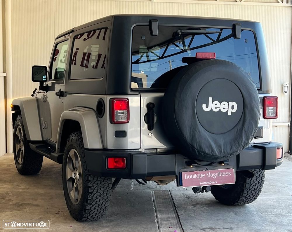 Jeep Wrangler - 13