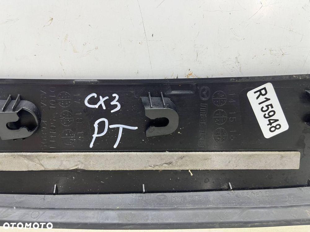 Listwa Mazda CX-3 CX3 14-21r. prawa nakładka tylnego słupka bagażnika boczna karoseryjna maskownica - 12