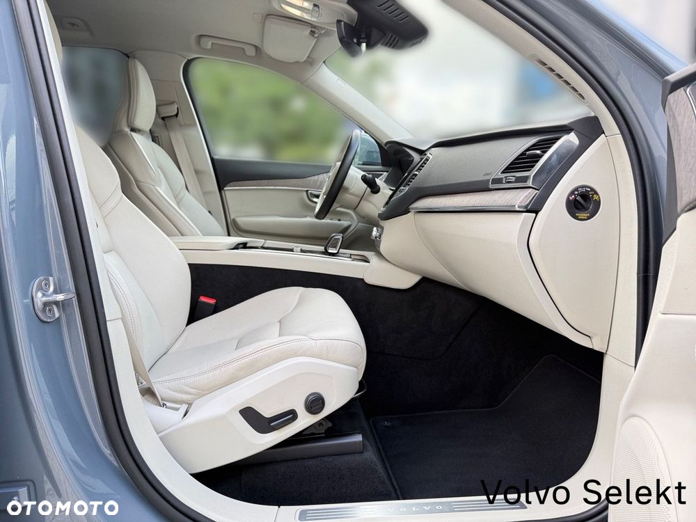 Volvo XC 90 - 29