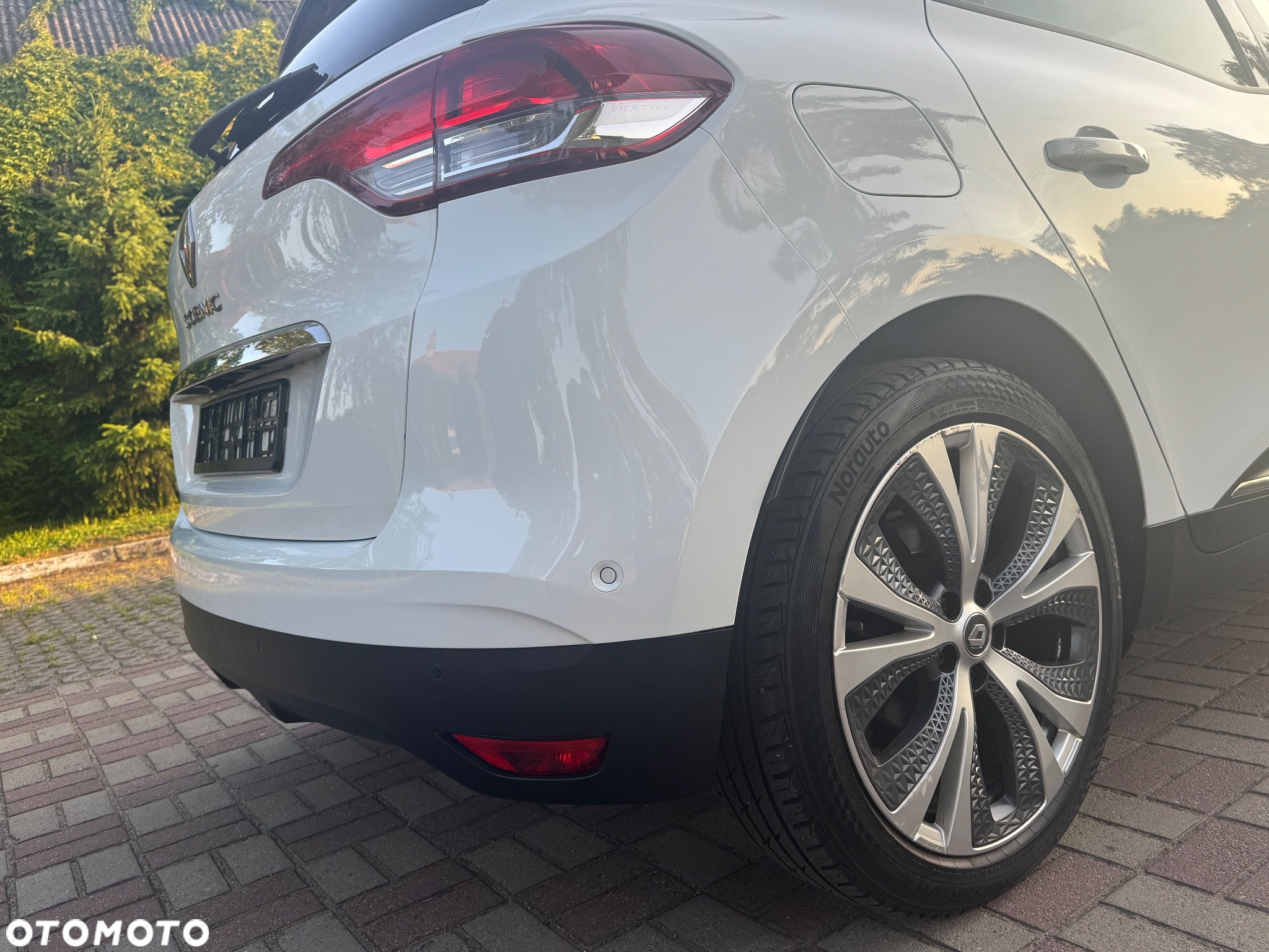 Renault Scenic ENERGY TCe 130 S&S LIMITED - 6