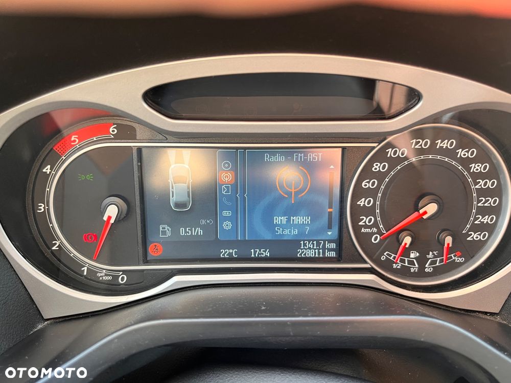 Ford S-Max - 14