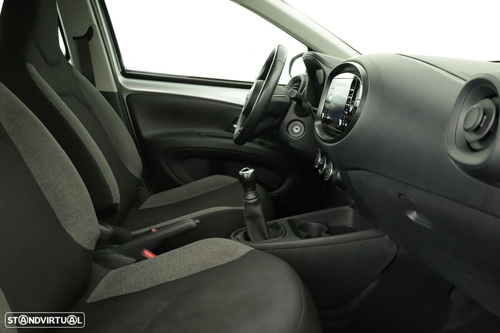 Toyota Aygo 1.0 X-Play - 19