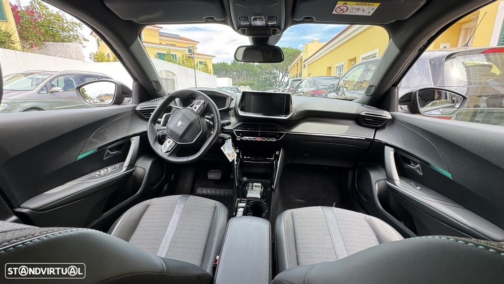 Peugeot 2008 1.2 PureTech Allure Pack EAT8 - 12