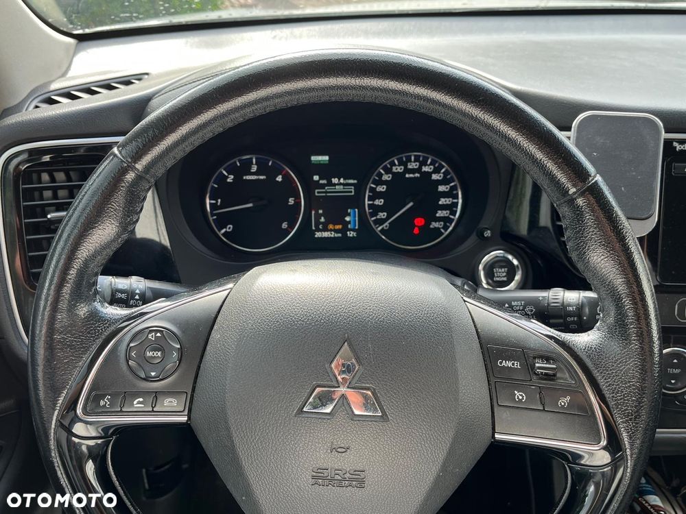 Mitsubishi Outlander 2.2 DID Intense + 4WD - 8