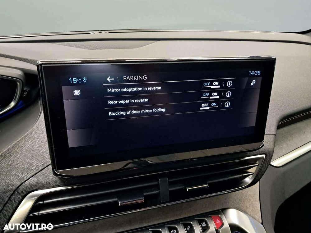 Peugeot 3008 1.2 PureTech 130 EAT8 GT - 25