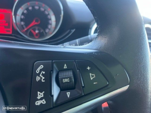 Opel Adam 1.0 T Rocks - 15