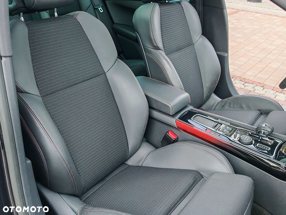 Peugeot 508 RXH 2.0 HDi HYbrid4 - 17