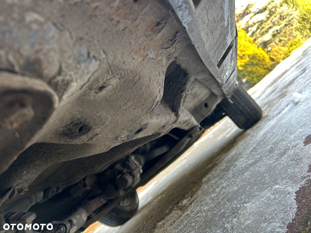 Suzuki Grand Vitara 2.0 - 15