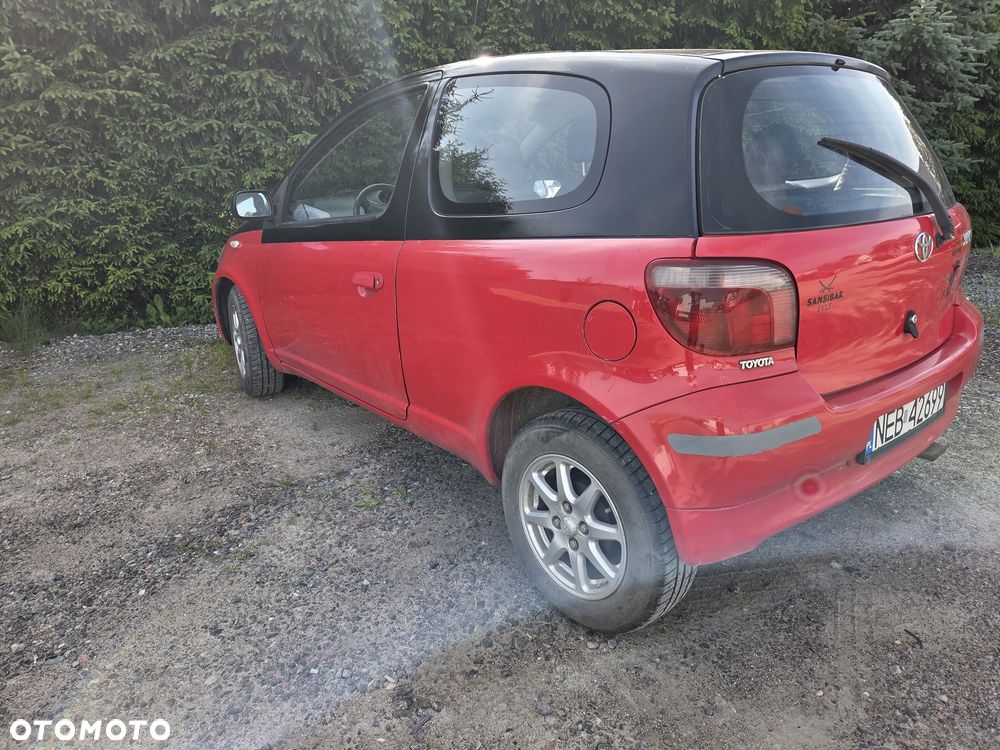Toyota Yaris - 4