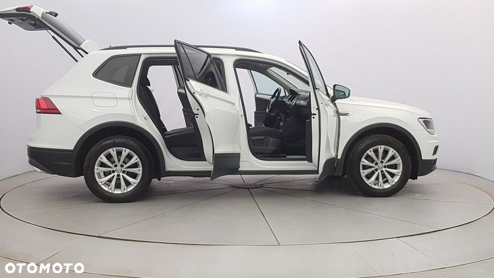 Volkswagen Tiguan - 12
