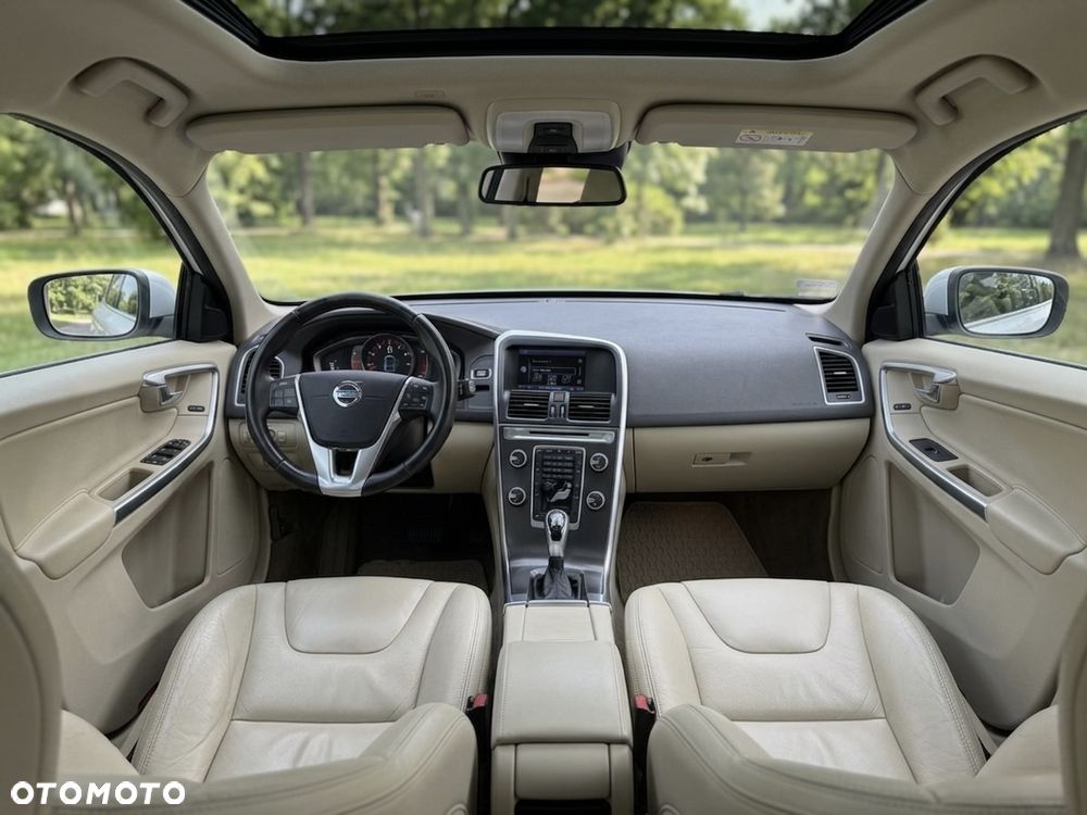 Volvo XC 60 3.2 AWD RDesign - 14
