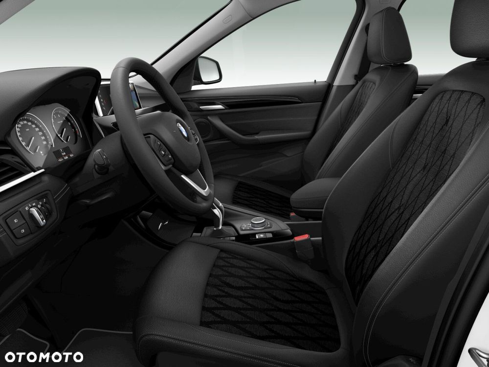 BMW X1 sDrive18i xLine sport - 8