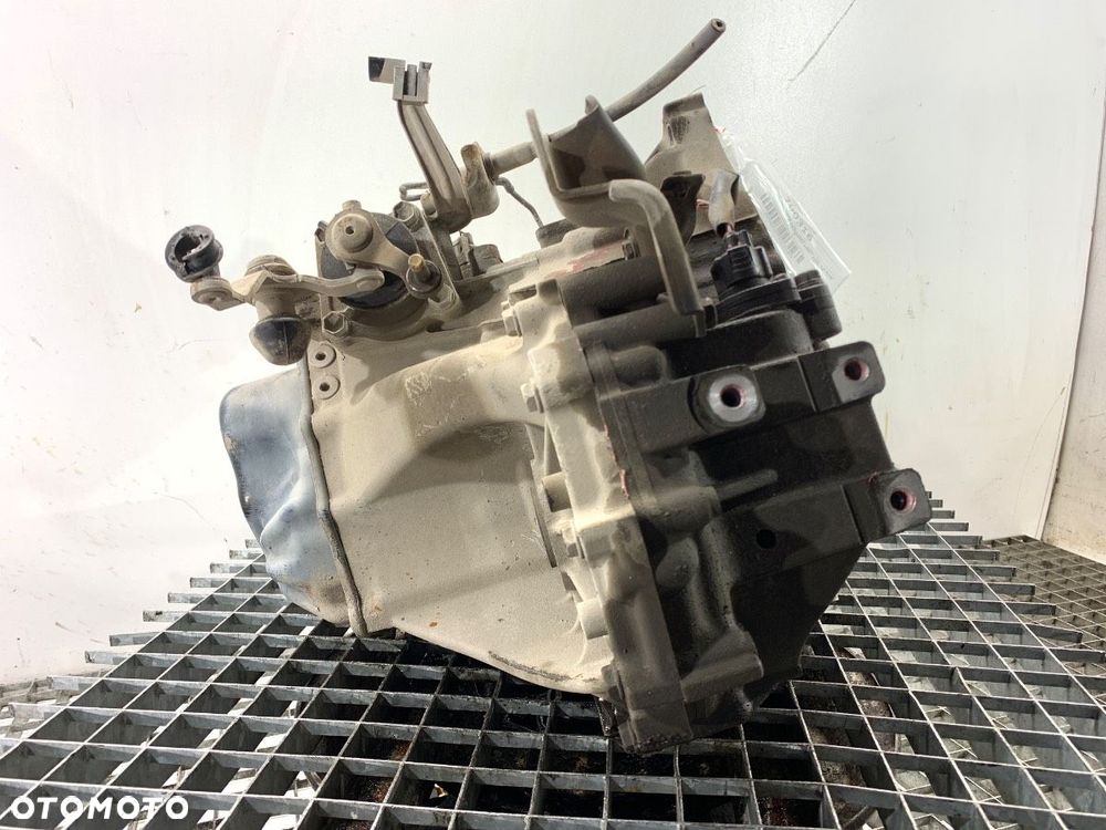 SKRZYNIA BIEGÓW - 449.00 PLN - TOYOTA YARIS (_P1_) 1999 - 2005 1.4 D-4D (NLP10_) 55 kW [75 KM] olej - 4