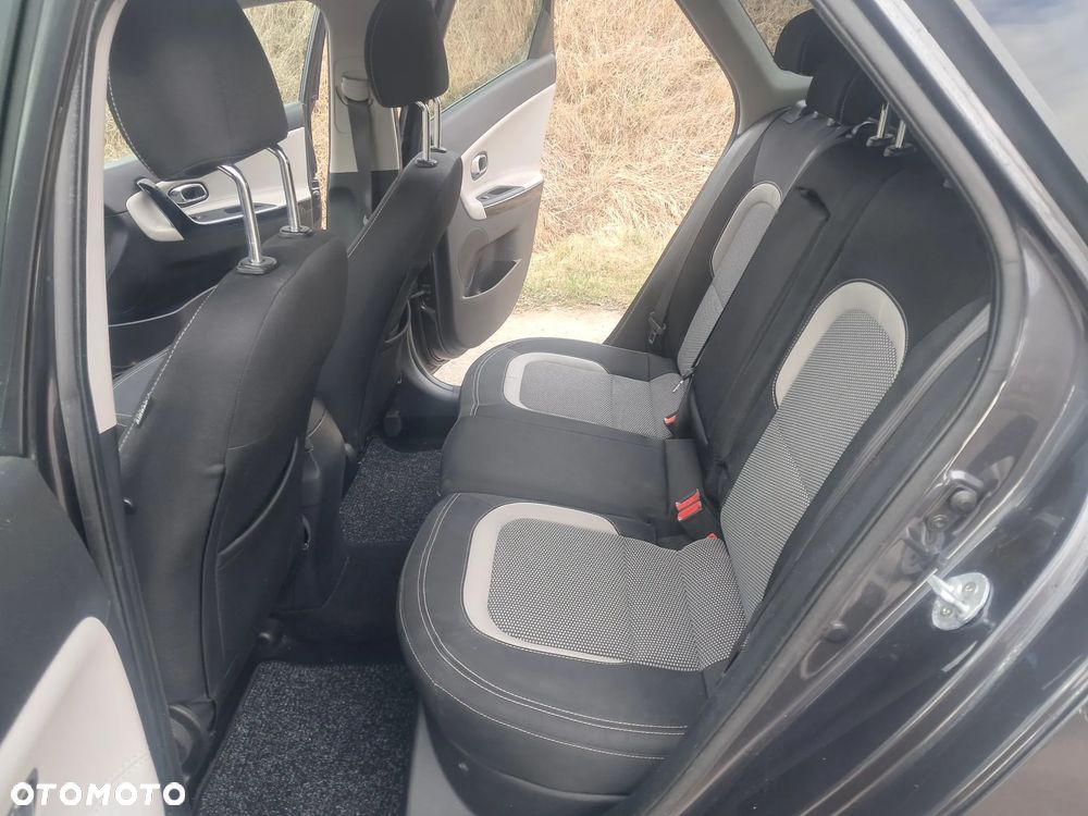 Kia Ceed 1.6 CRDi 136 ISG Dream Team Edition - 9