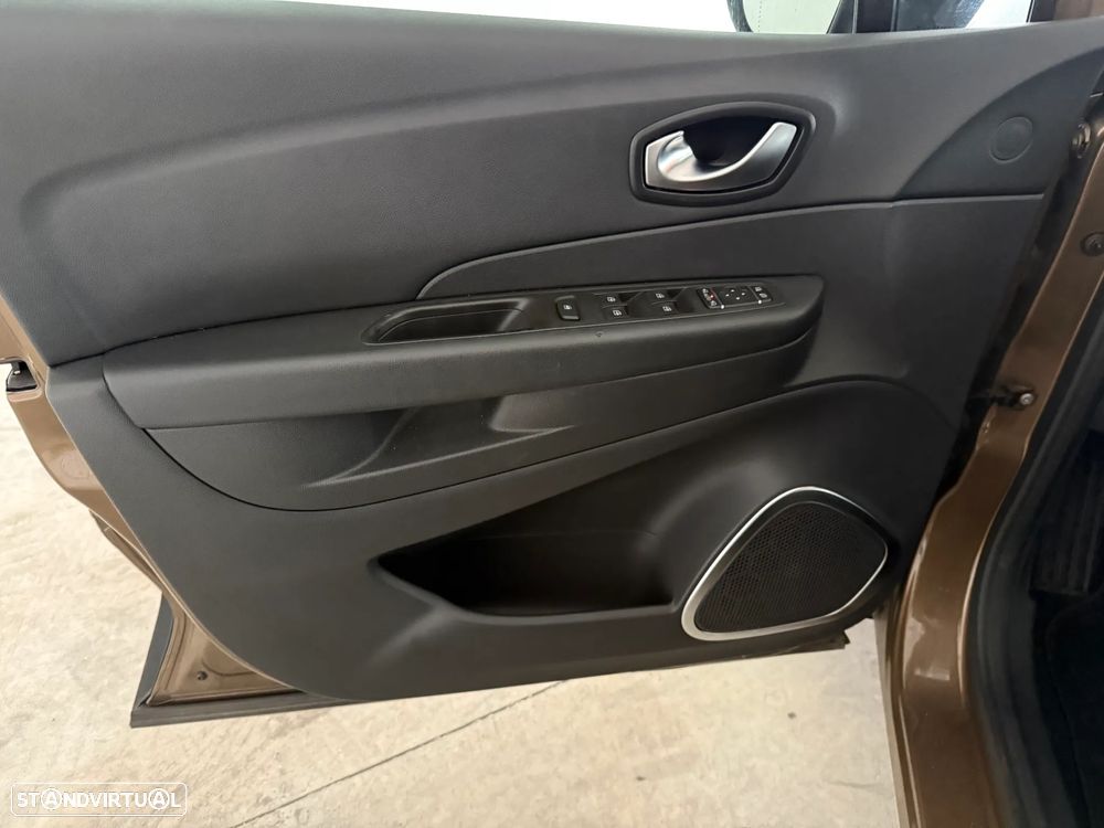 Renault Captur 0.9 TCE Exclusive - 12