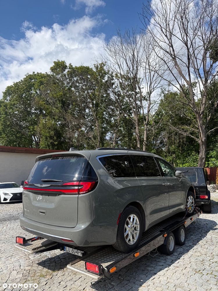 Chrysler Pacifica - 7