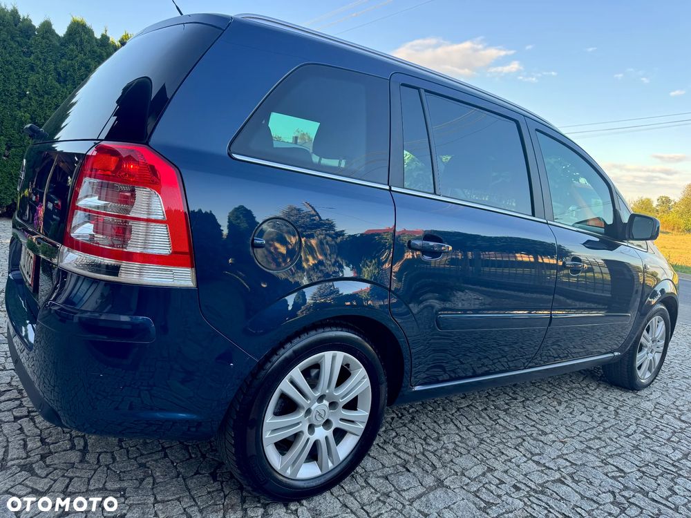 Opel Zafira 1.8 Easytronic Family Plus - 12