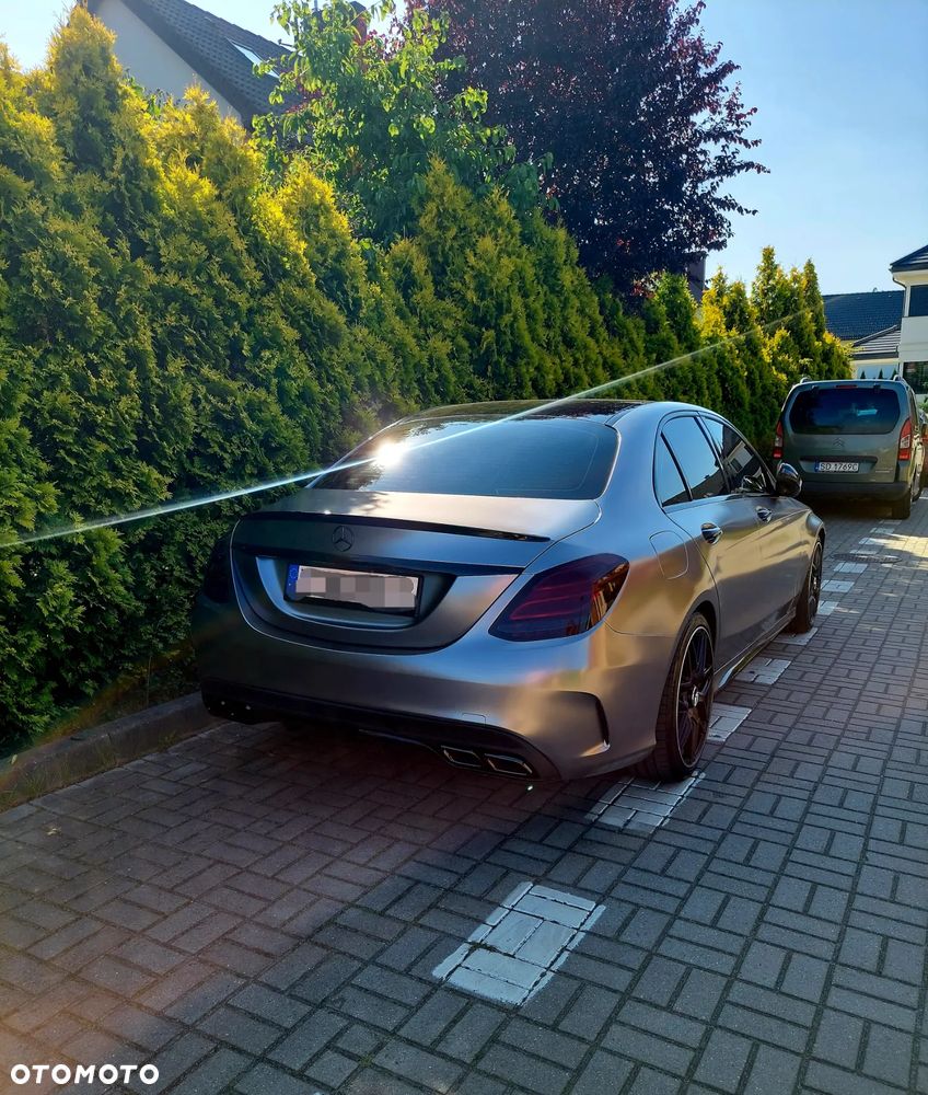 Mercedes-Benz Klasa C 300 7G-TRONIC AMG Line - 13
