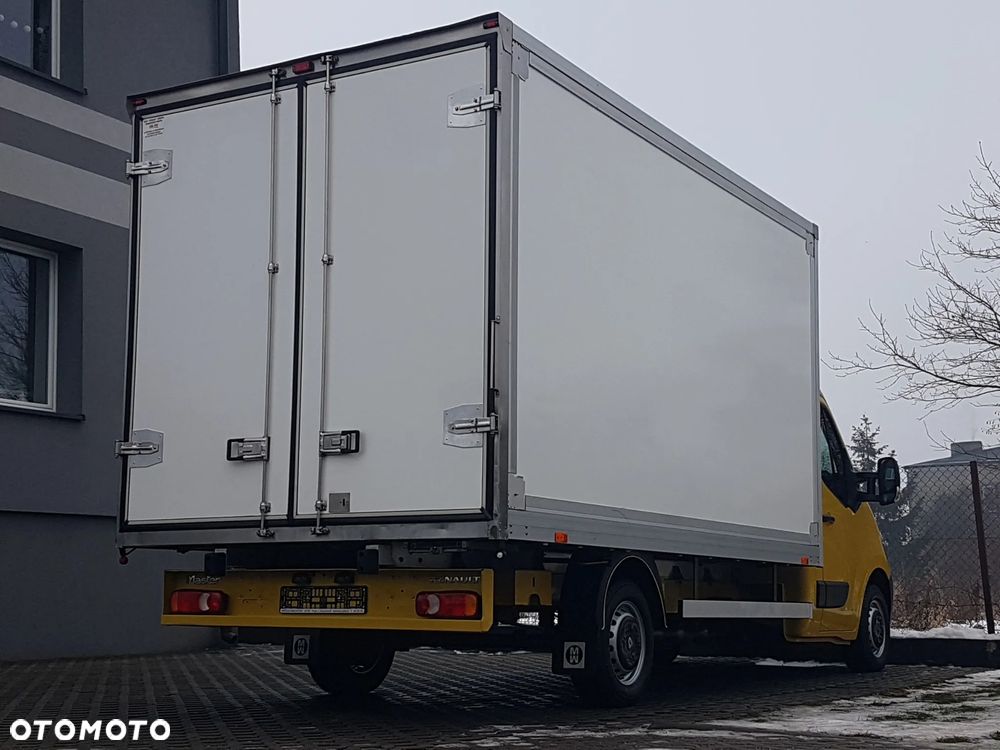 Renault MASTER KONTENER 8EP 4,21x2,23x2,23 KLIMA MANUAL KRAJOWY 6-BIEGÓW - 29