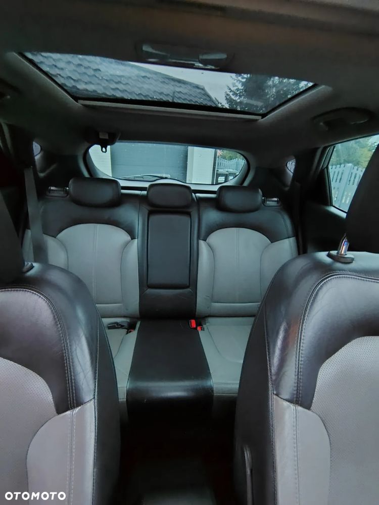 Hyundai ix35 2.0 CRDi 4WD Premium - 36