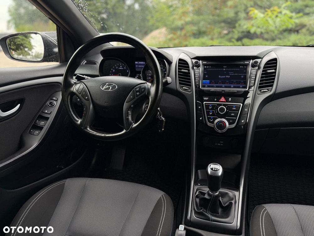 Hyundai i30 1.4 Premium - 19