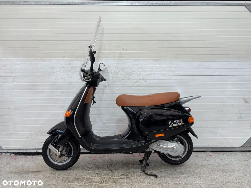 Piaggio Vespa - 1