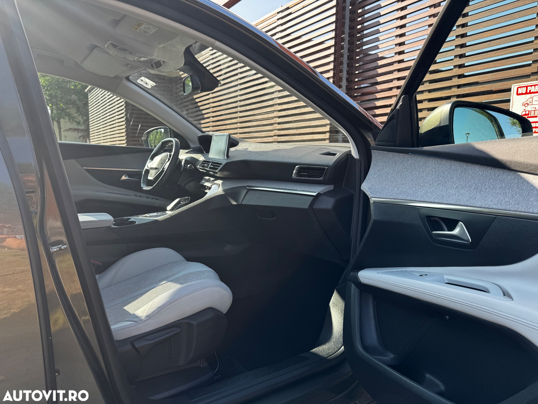 Peugeot 3008 1.5 BlueHDI 130 EAT8 Allure Pack - 25