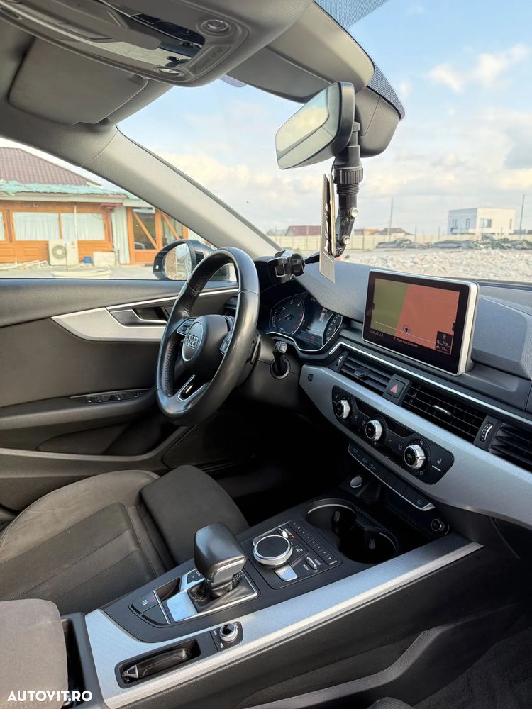 Audi A4 2.0 TDI ultra S tronic - 9