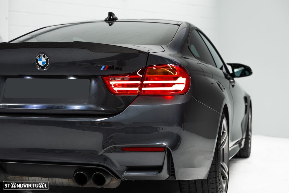 BMW M4 Coupe DKG - 10