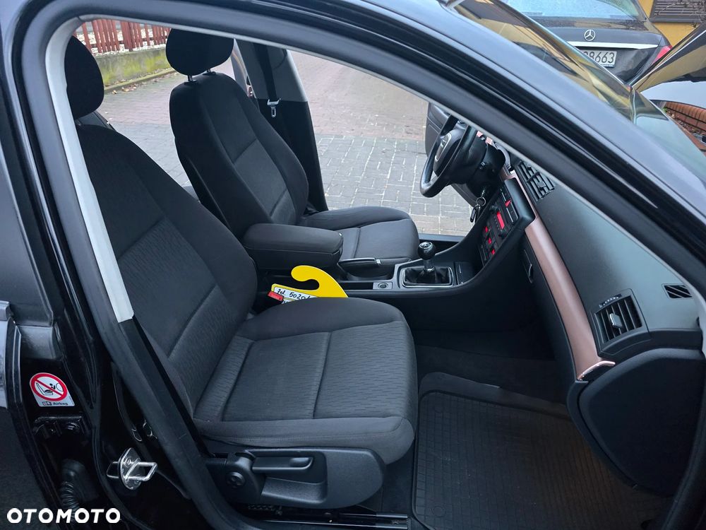 Audi A4 Avant 2.0 TDI - 21