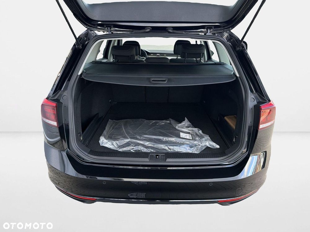 Volkswagen Passat Variant - 33