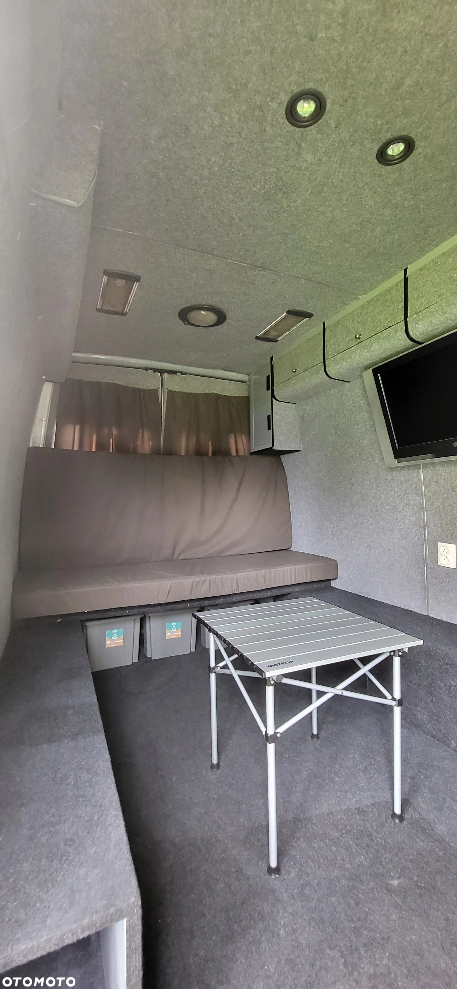 Mercedes-Benz Sprinter - 21