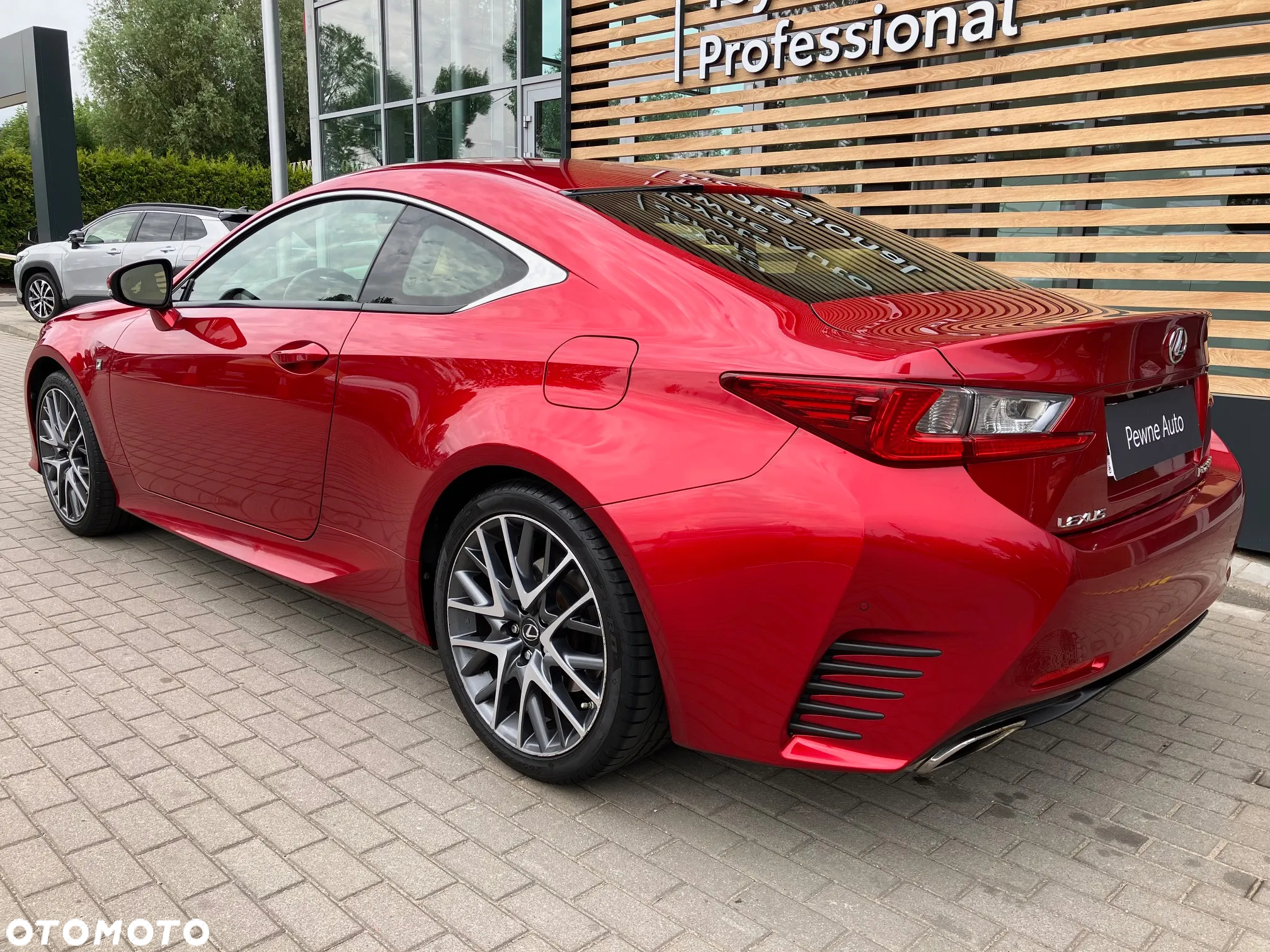 Lexus RC 200t / 300 F Sport - 4
