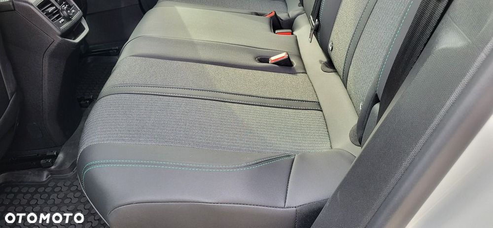 Peugeot 3008 1.2 PureTech Allure Pack S&S EAT8 - 24