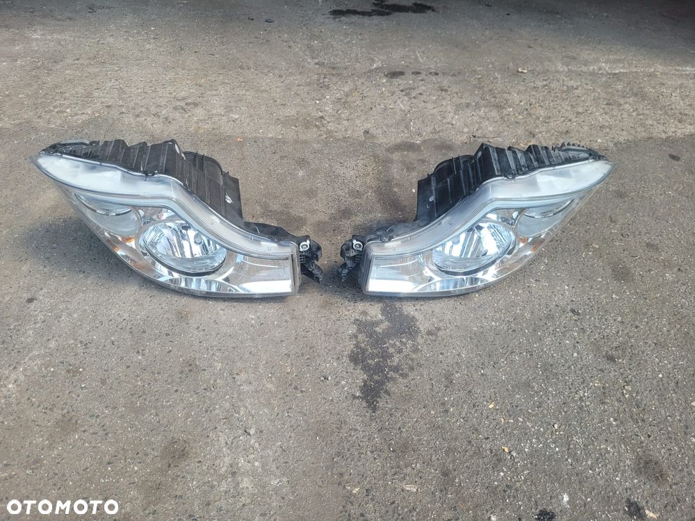 Lampa MP5 Mercedes Actros - 2