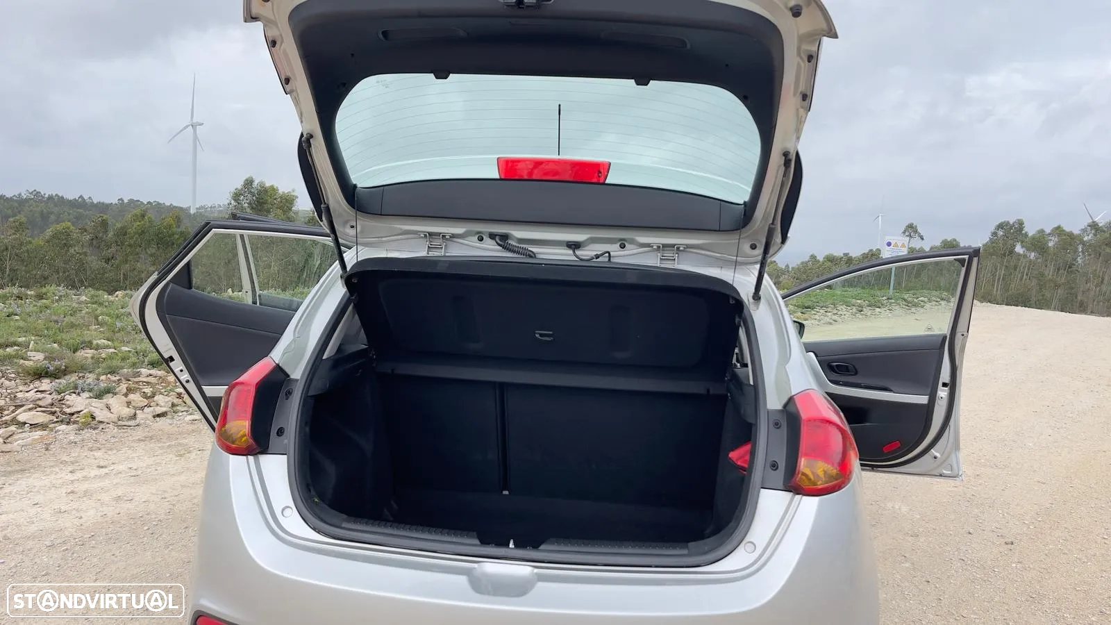 Kia Ceed 1.4 CRDi ECO - 13