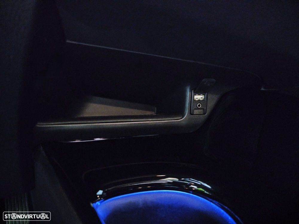 Toyota C-HR 1.8 HSD Lounge - 31