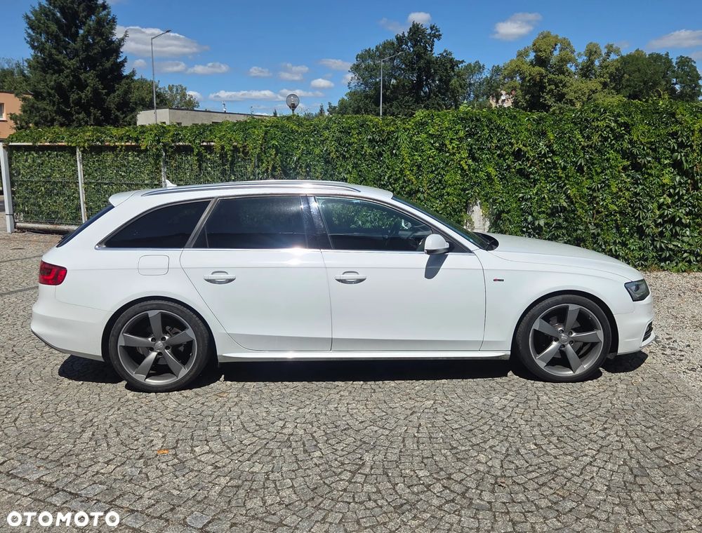 Audi A4 Avant - 14