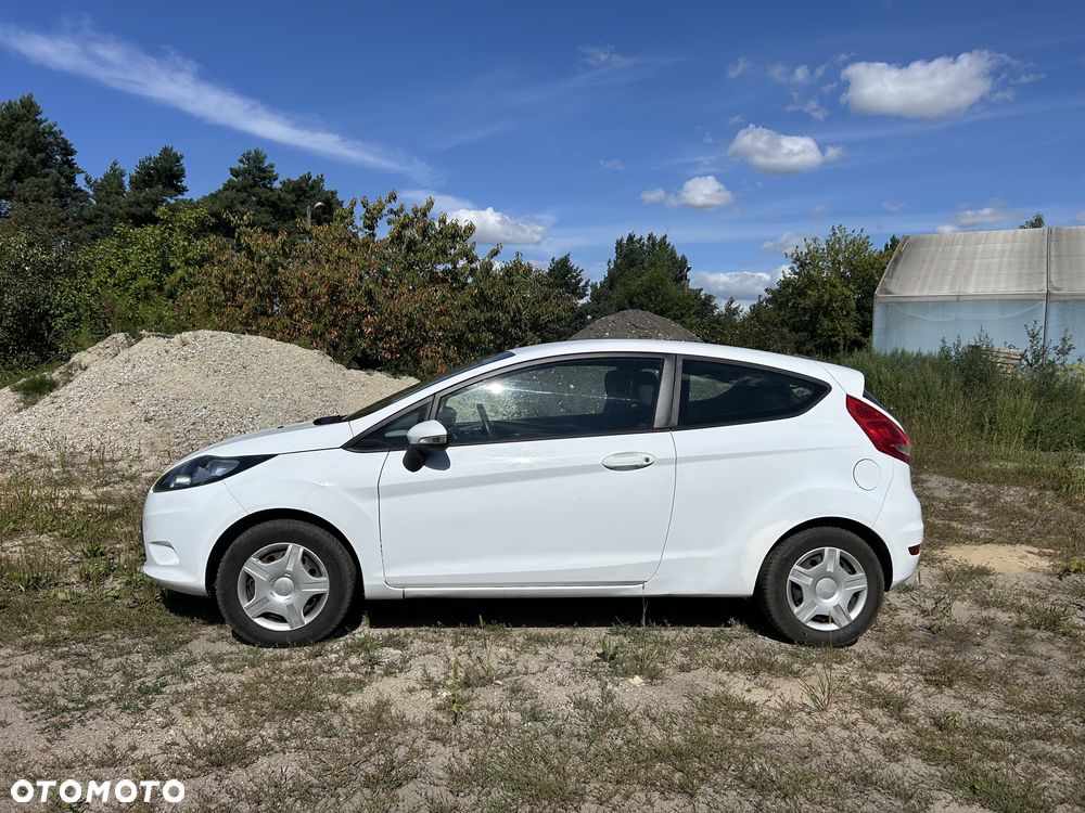 Ford Fiesta - 2