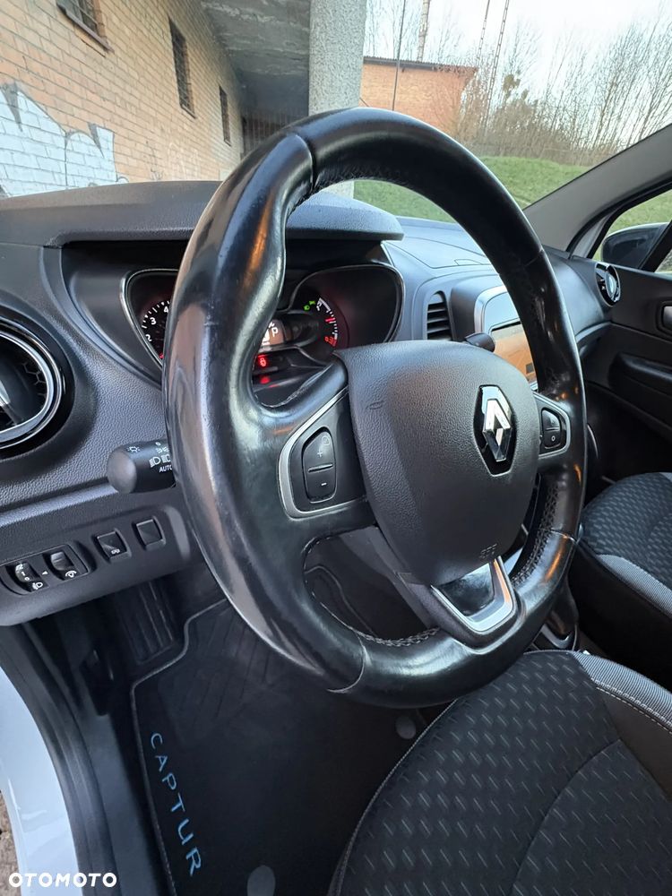 Renault Captur - 16