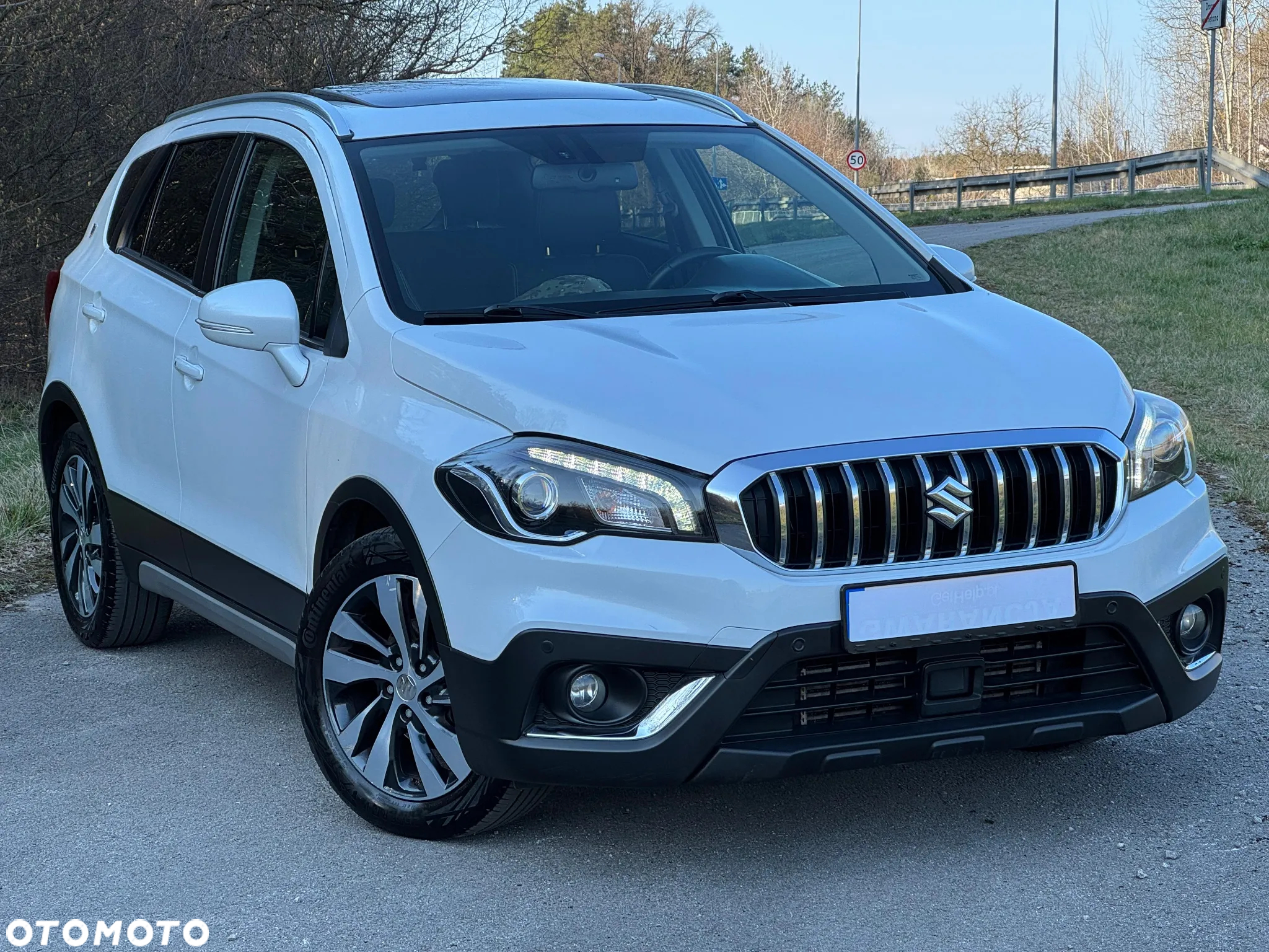 Suzuki SX4 S-Cross 1.4 T Premium 4WD - 3