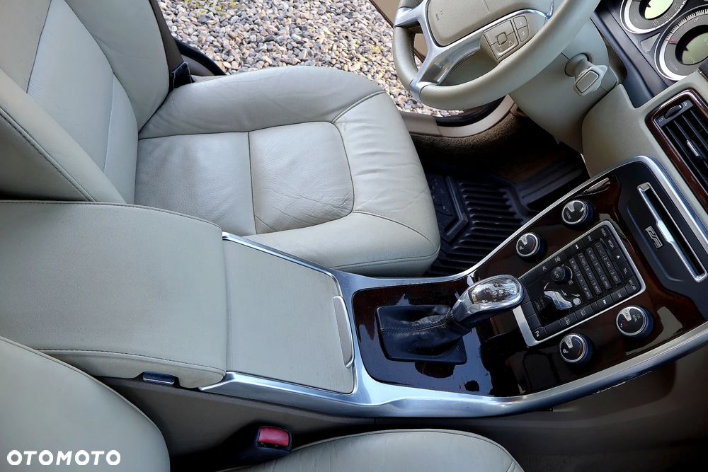 Volvo S80 - 25