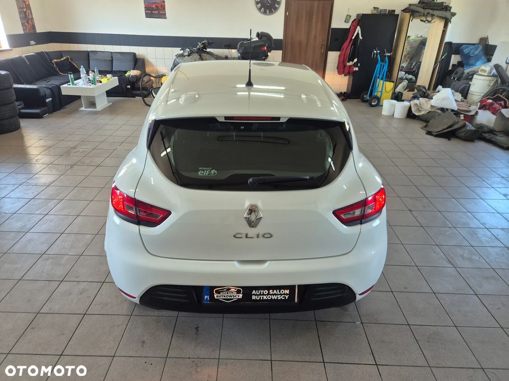 Renault Clio - 9