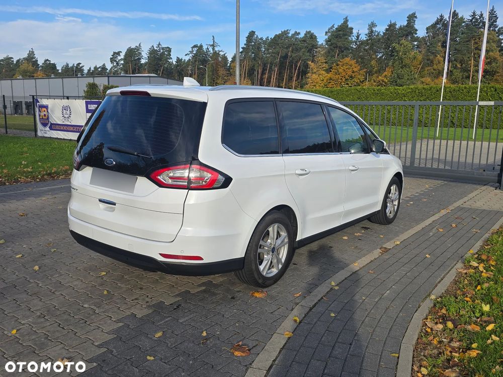 Ford Galaxy - 8