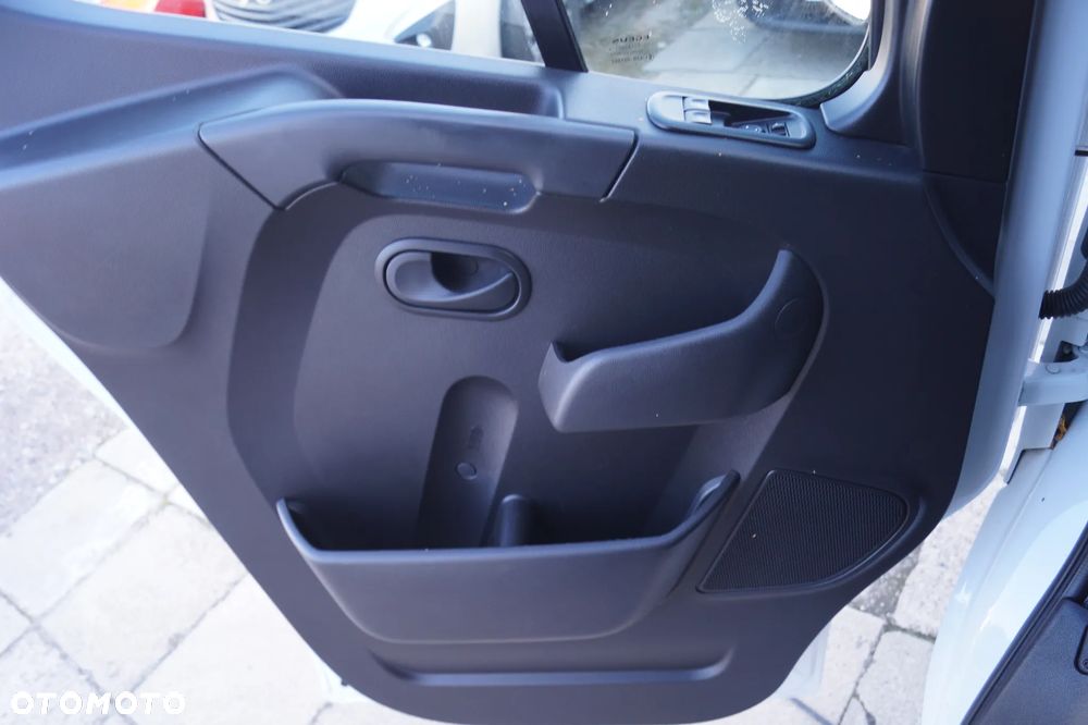 Renault Master - 24