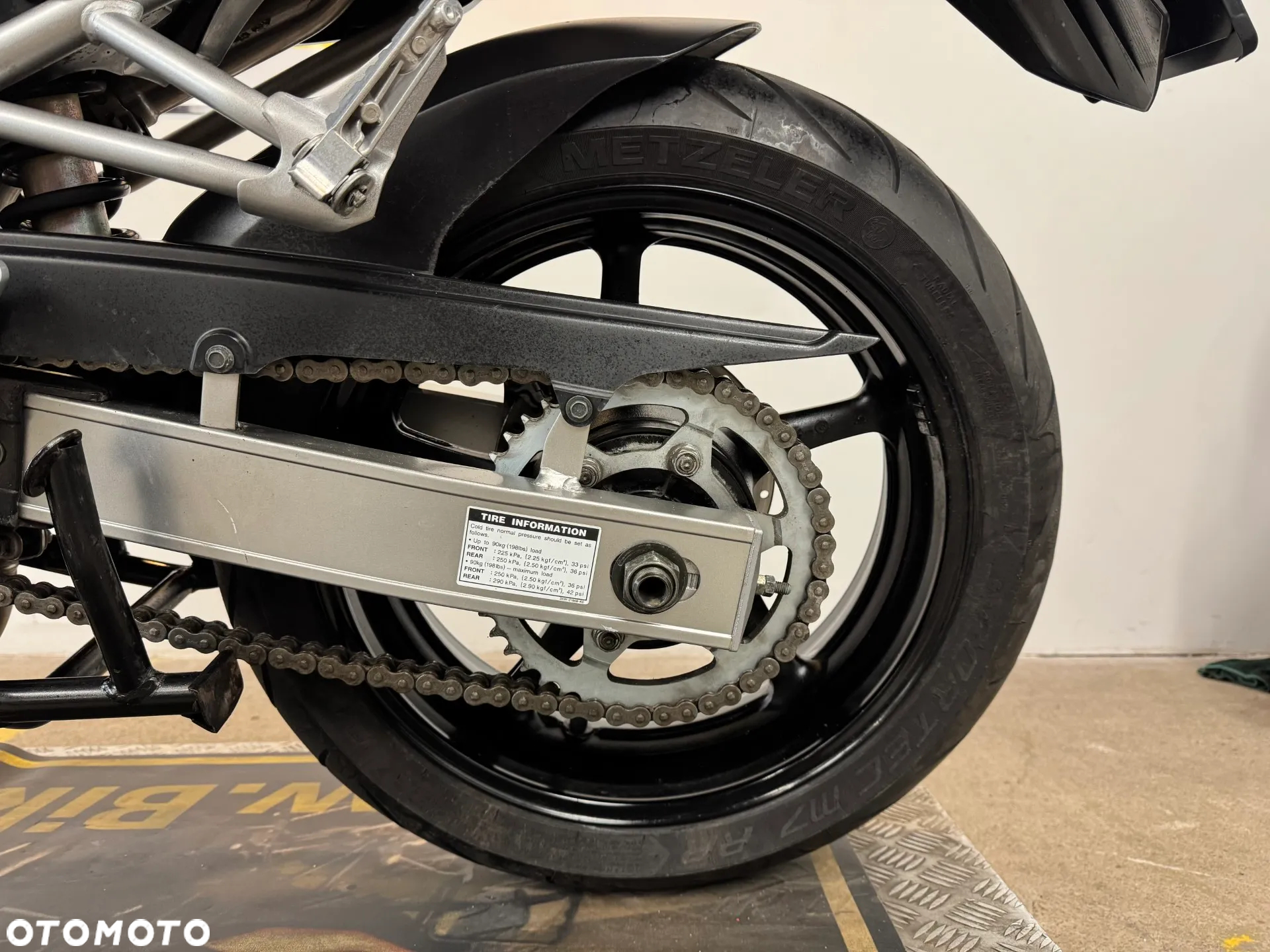 Yamaha FZ6 - 25
