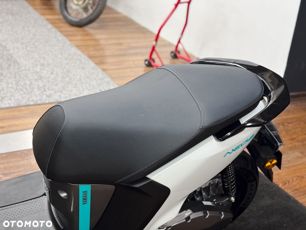 Yamaha Neos - 32