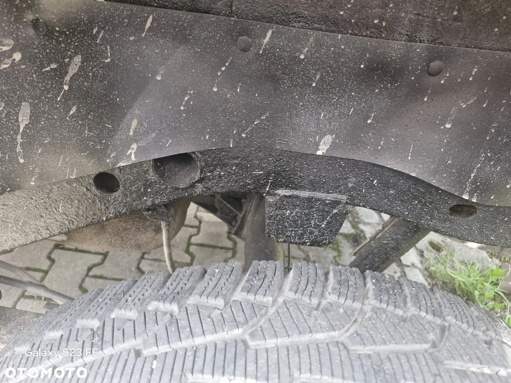 Mitsubishi L200 - 19