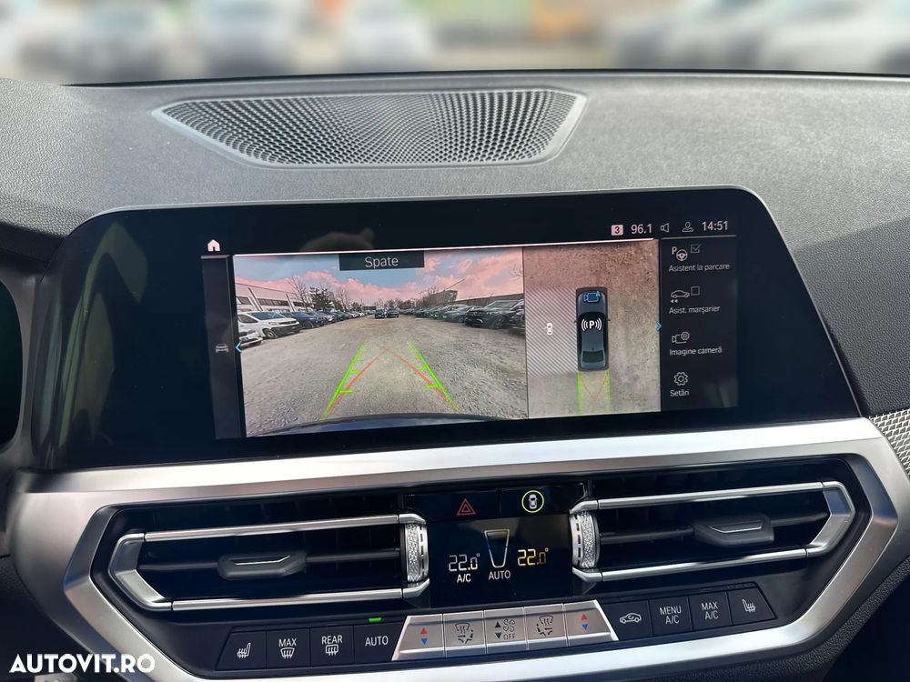 BMW Seria 3 330e xDrive Aut. - 19