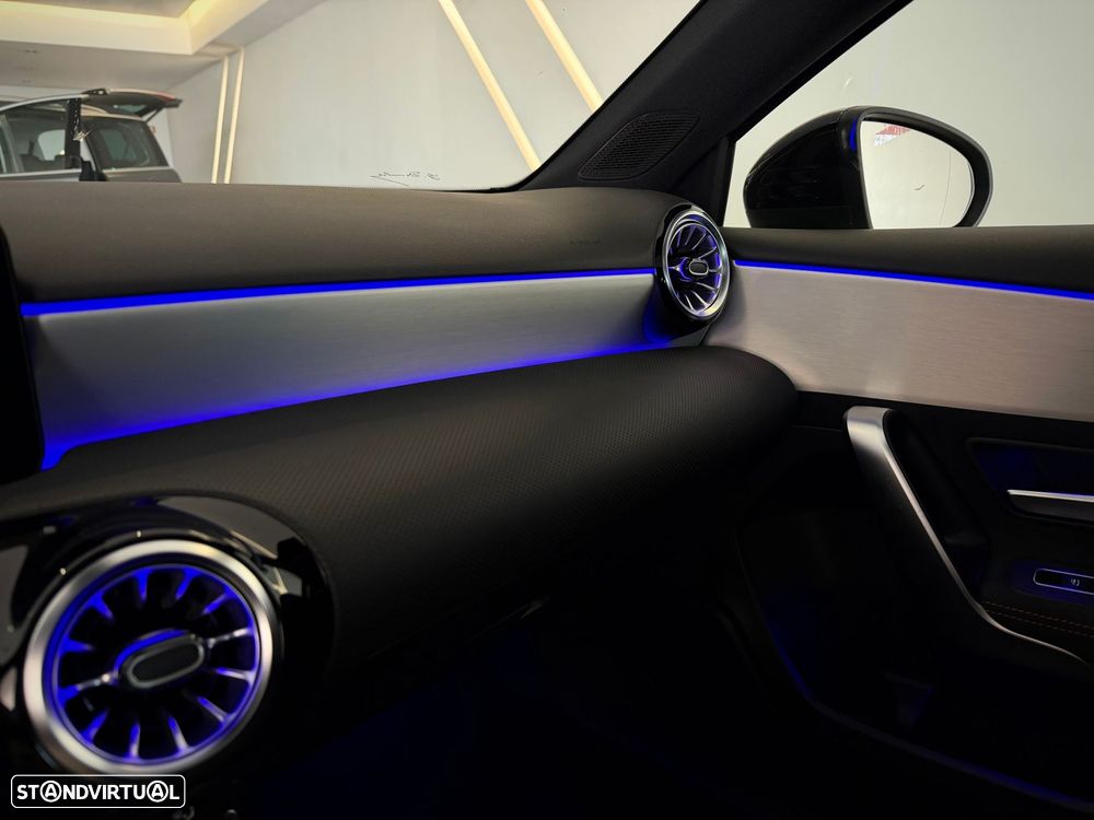 Mercedes-Benz A 250 e AMG Line - 26